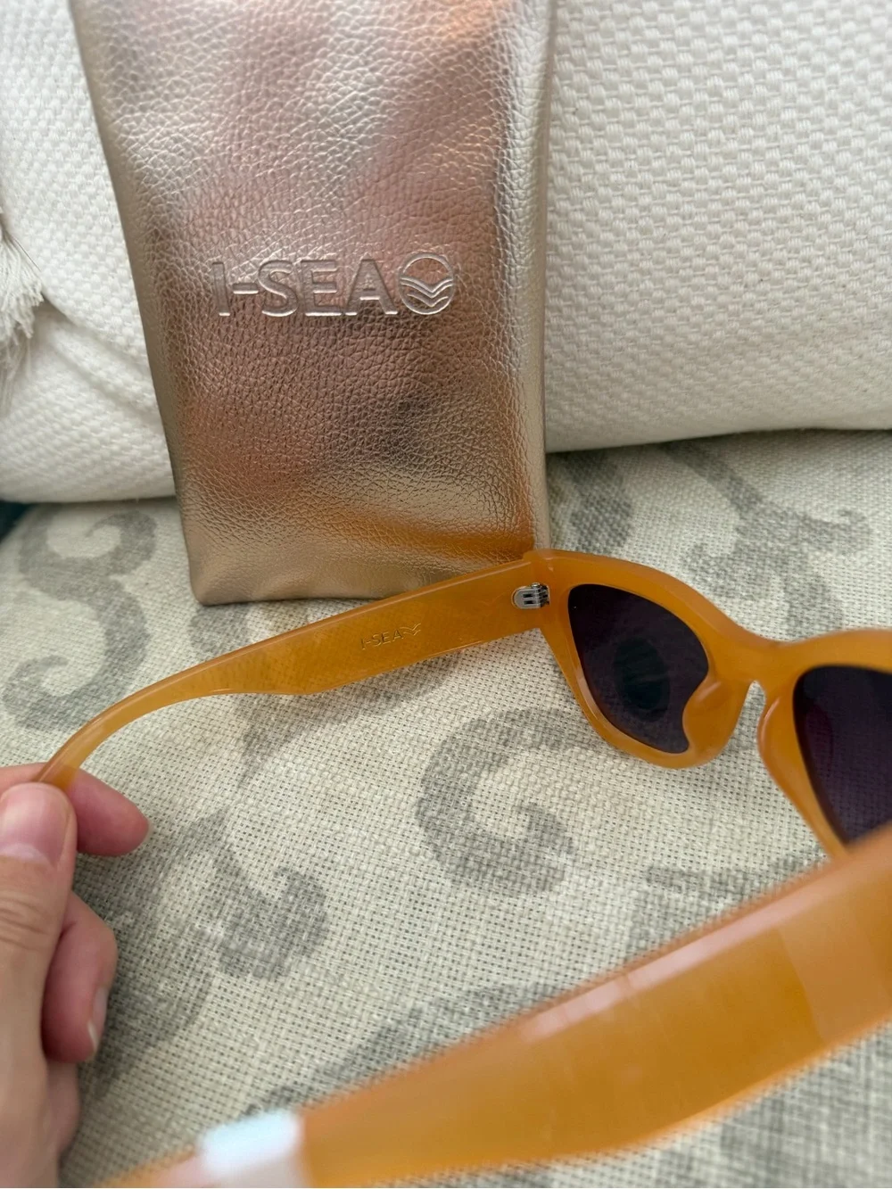 ISea sunglasses Fiona style